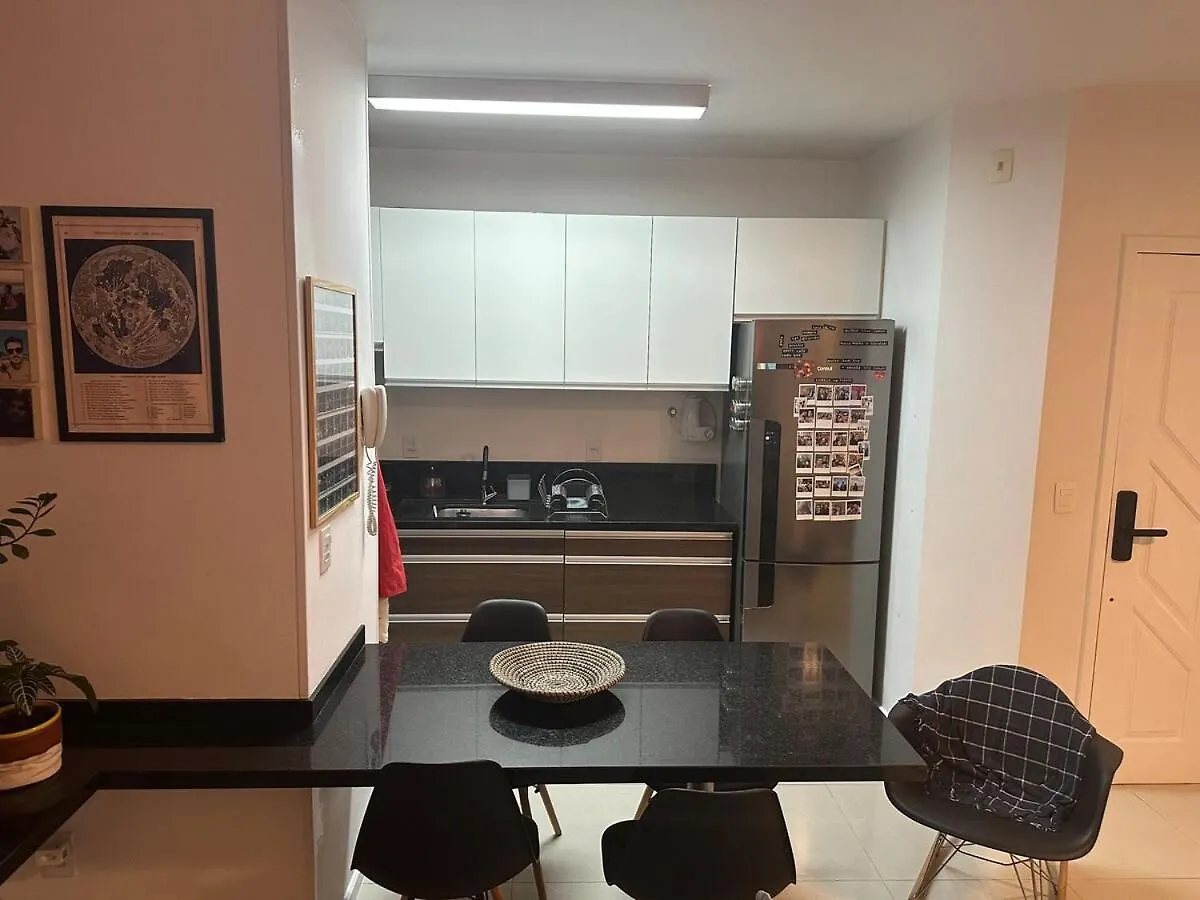 Apartamento Com Banheira Em Area Boemia De Florianópolis